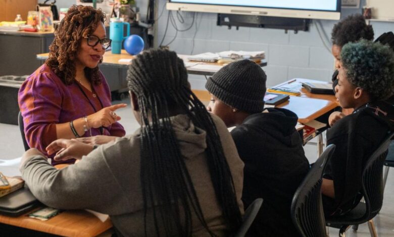 City of Rochester seeks volunteer mentors to inspire elementary and middle school students through Pillars of Hope City of Rochester seeks volunteer mentors to inspire elementary and middle school students through Pillars of Hope